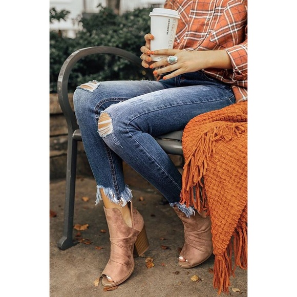 🆕Quinn | Peep Toe Bootie in Taupe - Picture 3 of 6